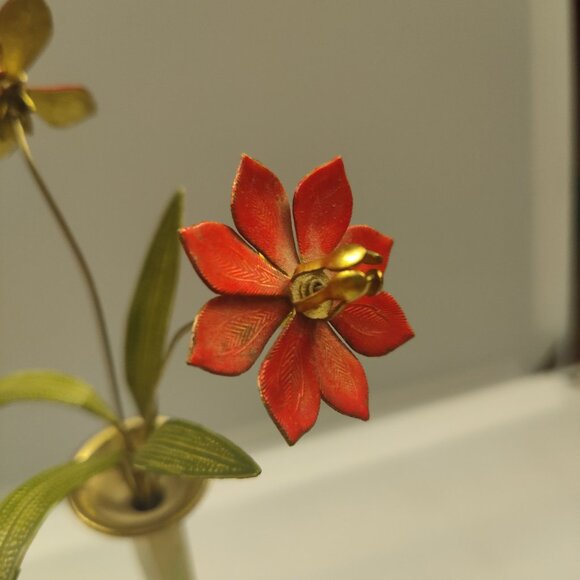 Seymour Mann 1977 Brass Metal 8.5" Red Flower Bud Vase - Picture 3 of 5